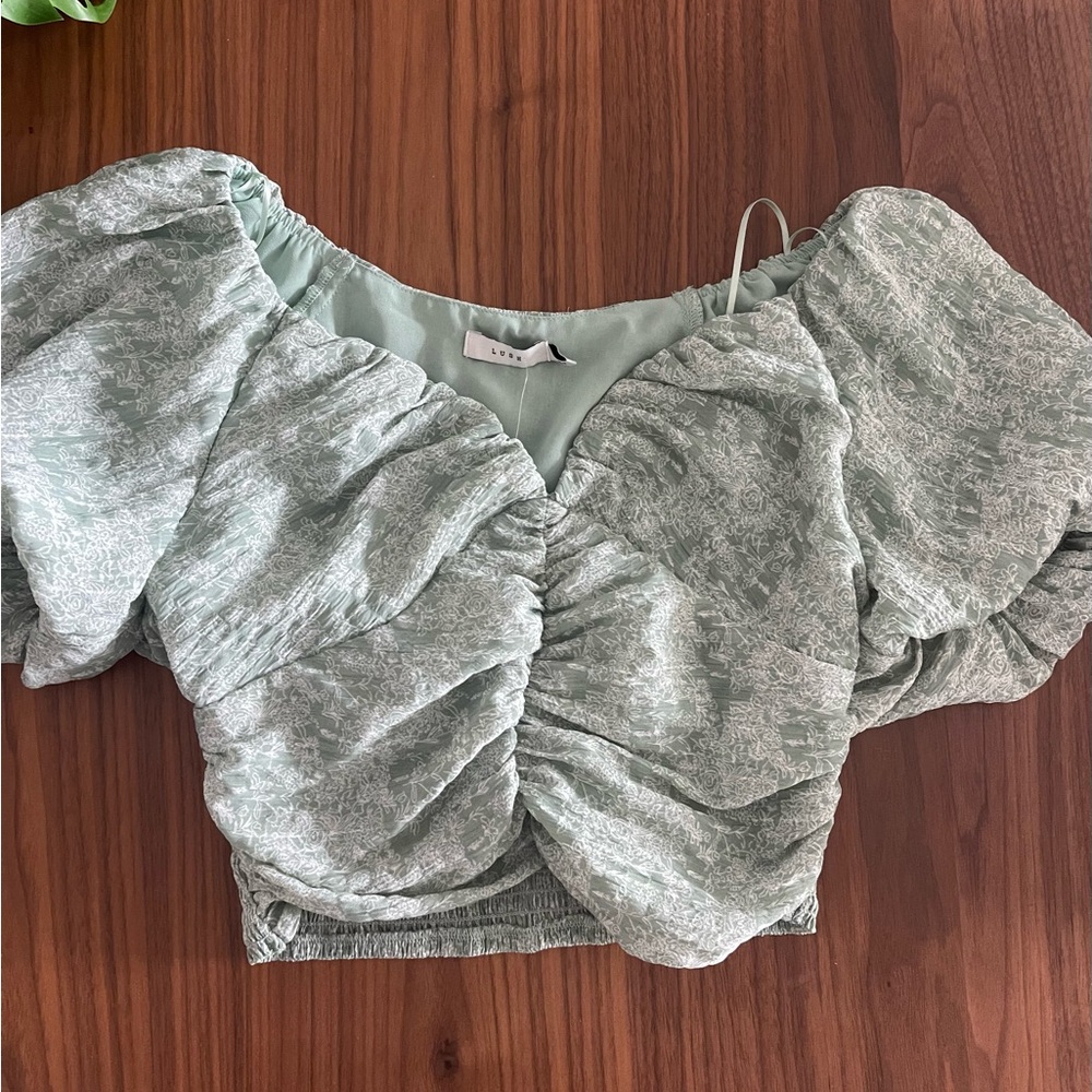 Elegant Green Puff Sleeve Top